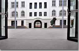 Herder-Gebäude Innenhof